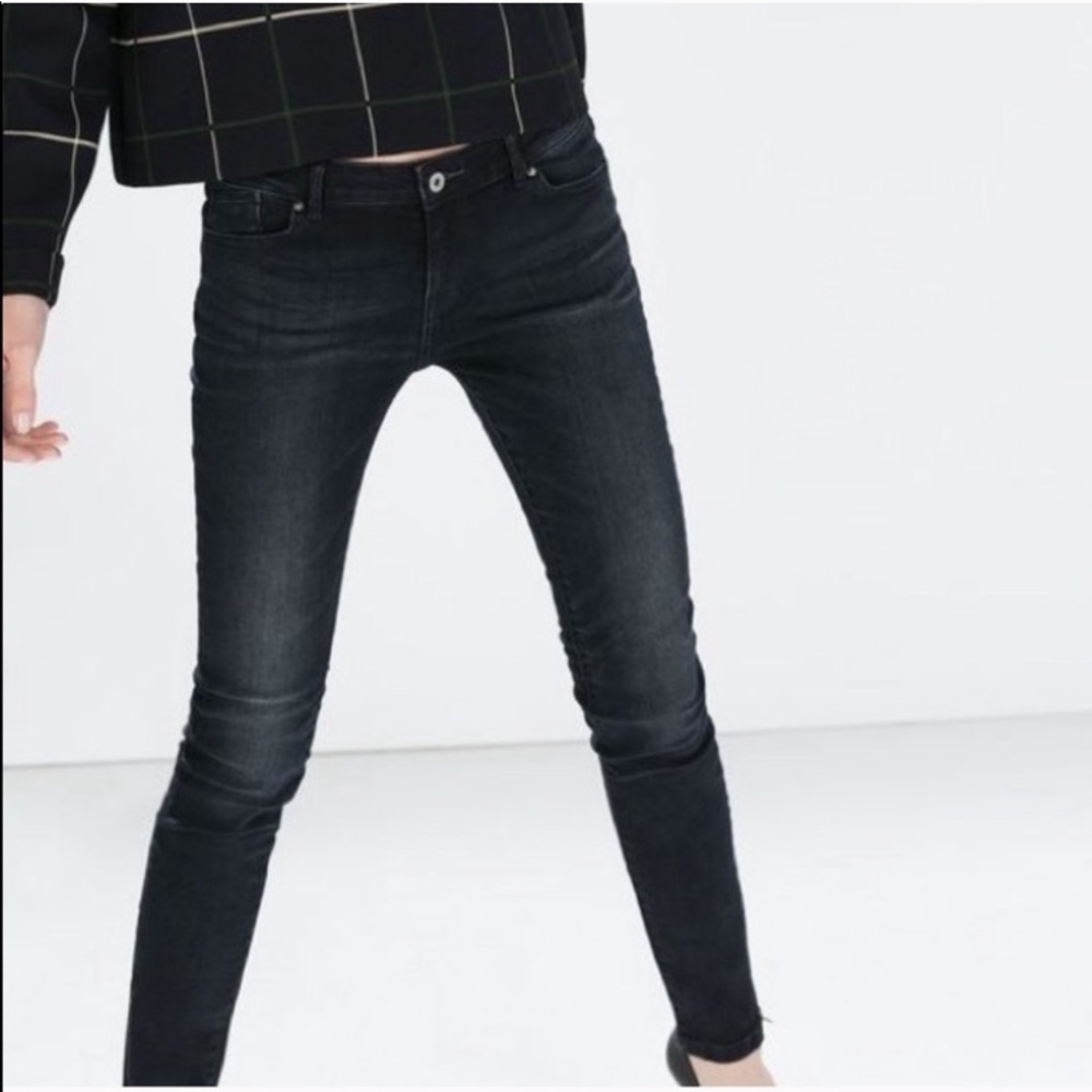 Zara Black Button Ankle Skinny Jeans